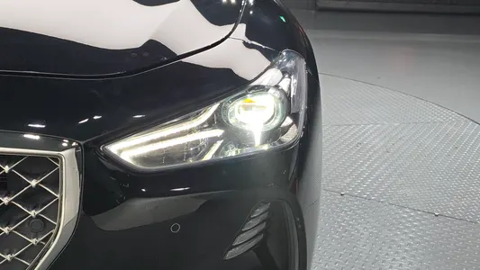Genesis G70 2.0T 2019 23