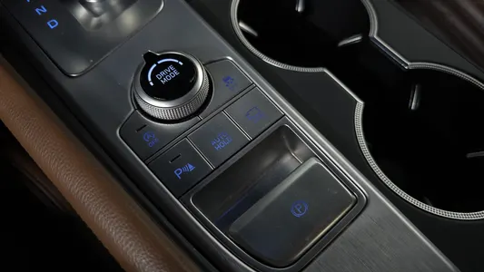 Genesis G70 2.0T 2019 29