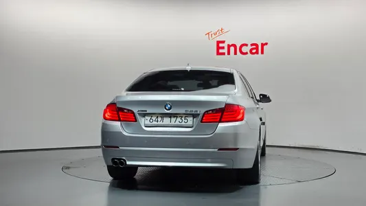 BMW 5 Series (F10) 528i xDrive 2013 4