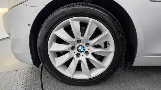BMW 5 Series (F10) 528i xDrive 2013 5