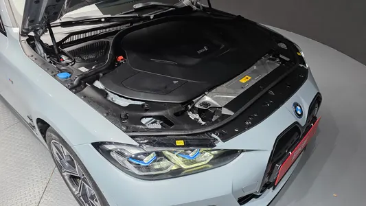 BMW i4 eDrive40 M 2023 6