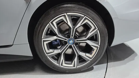 BMW i4 eDrive40 M 2023 21