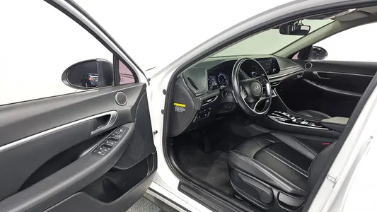 Hyundai (DN8) 2.0 LPG() 2019 10