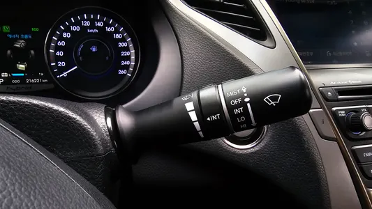Hyundai HG 2014 28
