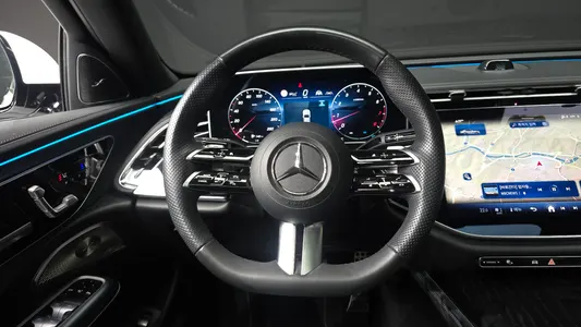Mercedes-Benz E-Class W214 E300 4MATIC AMG Line 2024 12