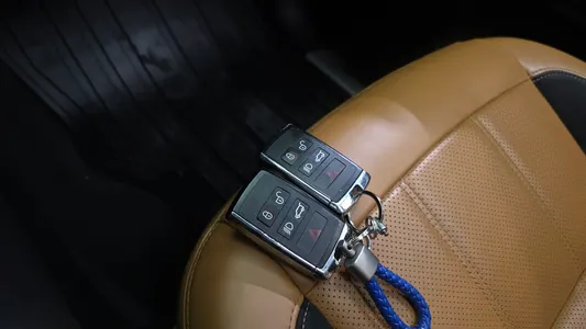 Land Rover 2 3.0 SDV6 HSE 2019 16