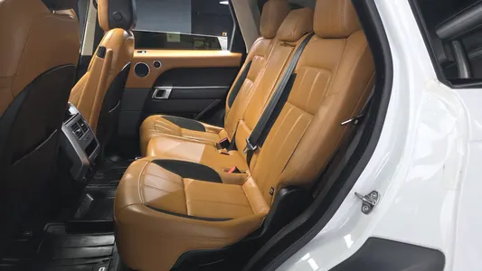 Land Rover 2 3.0 SDV6 HSE 2019 26