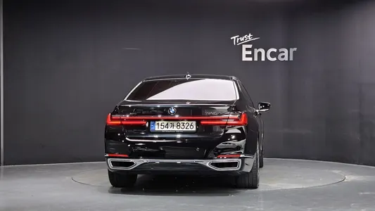 BMW 7 Series (G11) 730d xDrive 2021 4