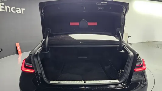 BMW 7 Series (G11) 730d xDrive 2021 20