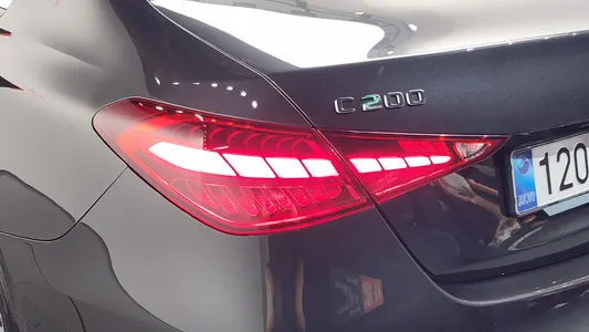 Mercedes-Benz C-Class W206 C200 AMG Line 2025 23