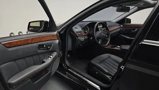 Mercedes-Benz E-Class W212 E300 2012 9