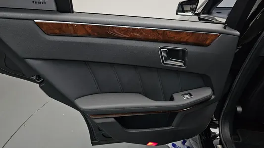 Mercedes-Benz E-Class W212 E300 2012 25