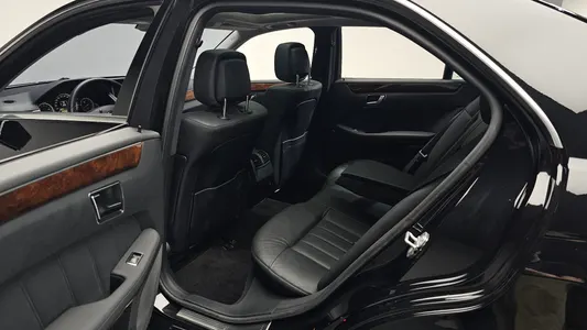 Mercedes-Benz E-Class W212 E300 2012 26