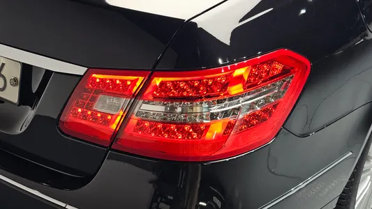 Mercedes-Benz E-Class W212 E300 2012 23