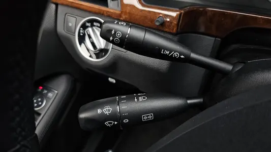 Mercedes-Benz E-Class W212 E300 2012 27