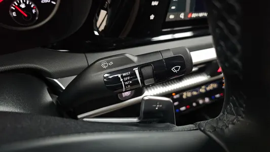Kia K5 3 2.0 LPI() 2023 18
