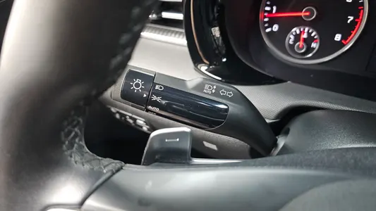 Kia K5 3 2.0 LPI() 2023 28