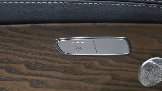 Mercedes-Benz E-Class W213 E300e 4MATIC 2021 30