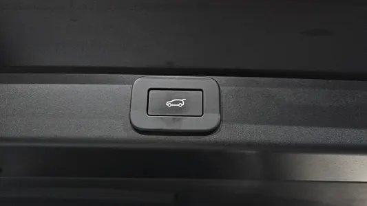 Land Rover 3 P400 AB 2026 40