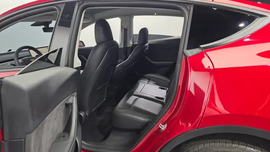 Tesla Y AWD 2022 11