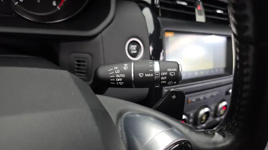 Land Rover 5 2.0 SD4 SE 2019 17