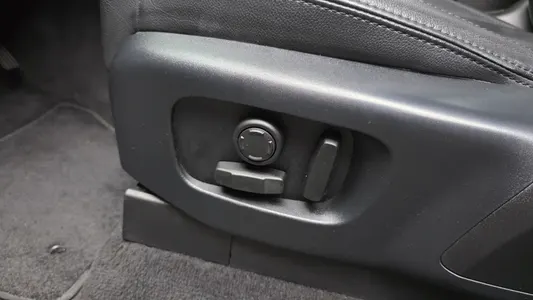 Land Rover 5 2.0 SD4 SE 2019 32