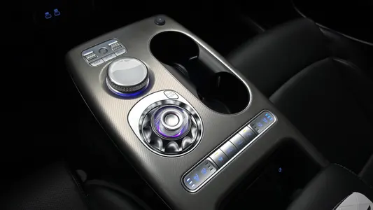Genesis GV60 2022 9