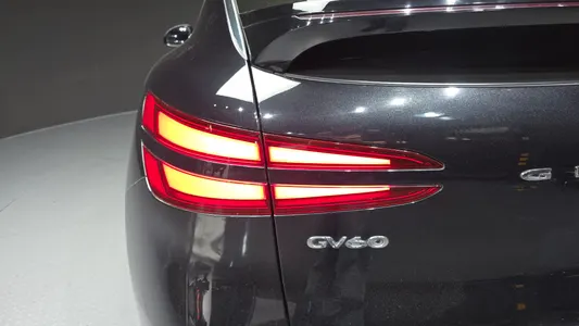 Genesis GV60 2022 24