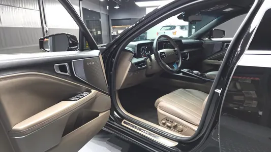 Kia K8 2023 10