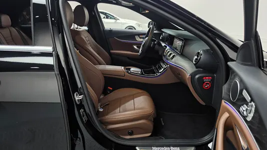 Mercedes-Benz E-Class W213 E250 2023 26