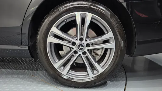 Mercedes-Benz E-Class W213 E250 2023 21