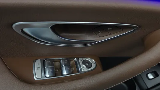 Mercedes-Benz E-Class W213 E250 2023 29
