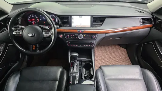 Kia K7 3.0 LPI () 2016 7