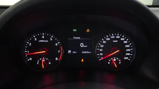 Kia K7 3.0 LPI () 2016 8