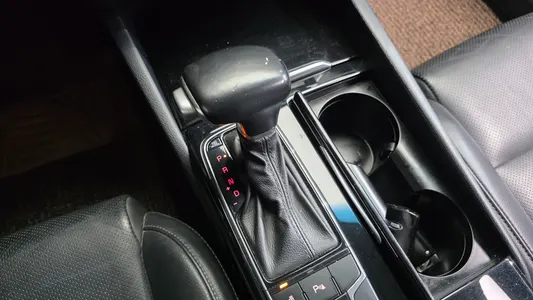 Kia K7 3.0 LPI () 2016 9
