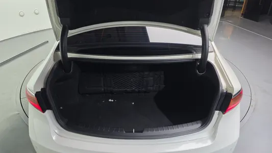 Kia K7 3.0 LPI () 2016 20