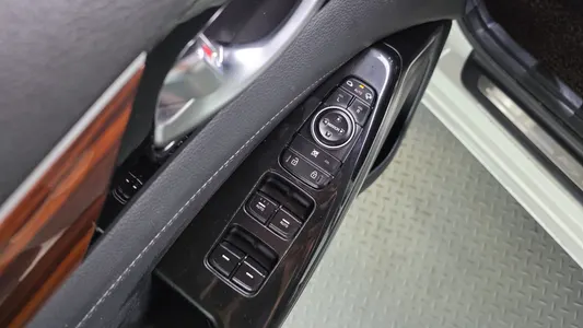 Kia K7 3.0 LPI () 2016 30