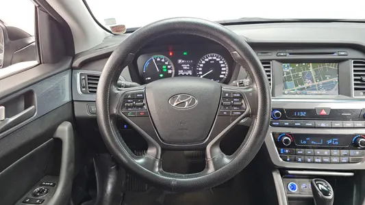 Hyundai LF 2.0 HEV 2015 13