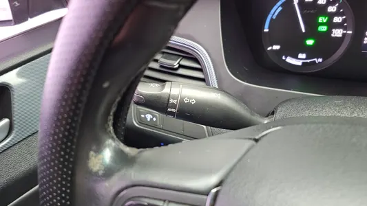 Hyundai LF 2.0 HEV 2015 29