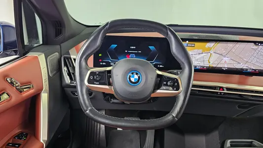 BMW iX xDrive50 2023 13