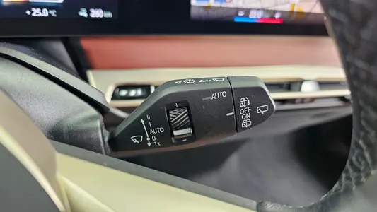 BMW iX xDrive50 2023 27