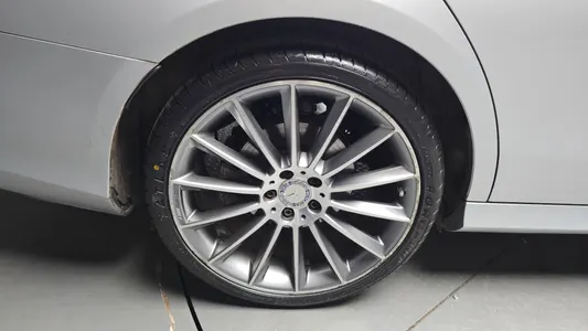 Mercedes-Benz E-Class W213 E300 4MATIC AMG Line 2017 5