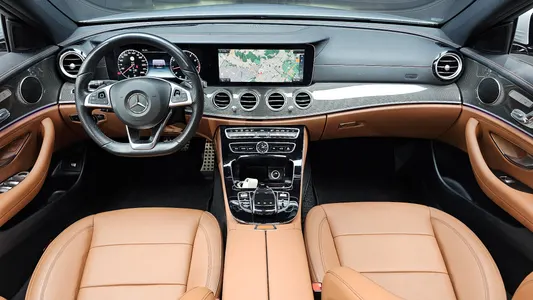 Mercedes-Benz E-Class W213 E300 4MATIC AMG Line 2017 7