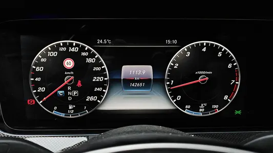 Mercedes-Benz E-Class W213 E300 4MATIC AMG Line 2017 8