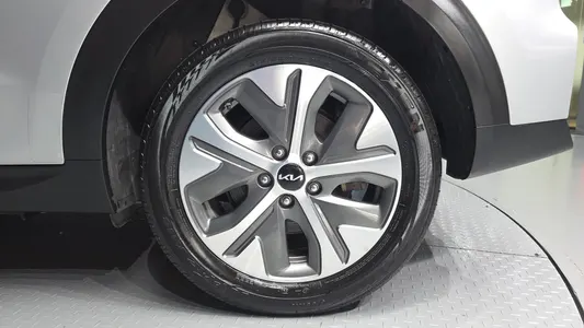 Kia 니로 플러스 2022 5