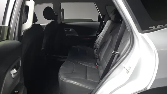 Kia 니로 플러스 2022 12