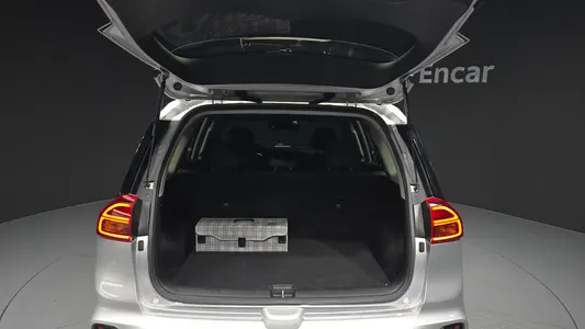 Kia 니로 플러스 2022 20