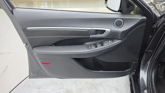 Hyundai (DN8) 2024 24
