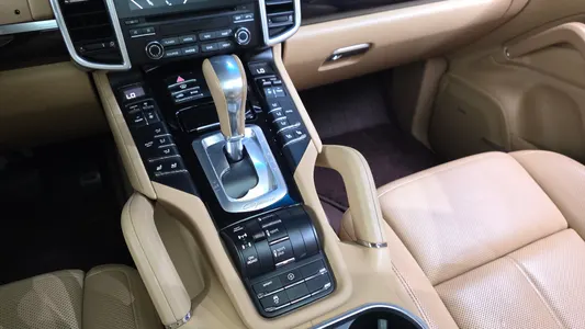 Porsche 카이엔 3.0 2017 9