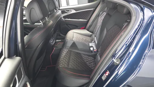 Genesis G70 3.3T AWD 2019 12